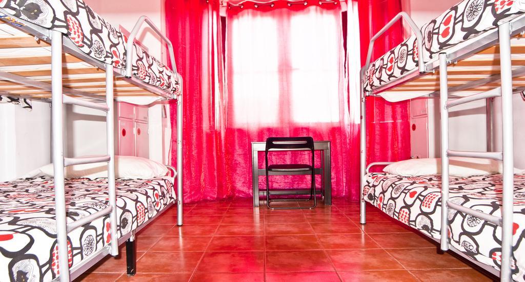 Las Musas Hostel - Madrid — Photos 1